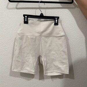 SET Active White Biker Shorts Size M | High Rise